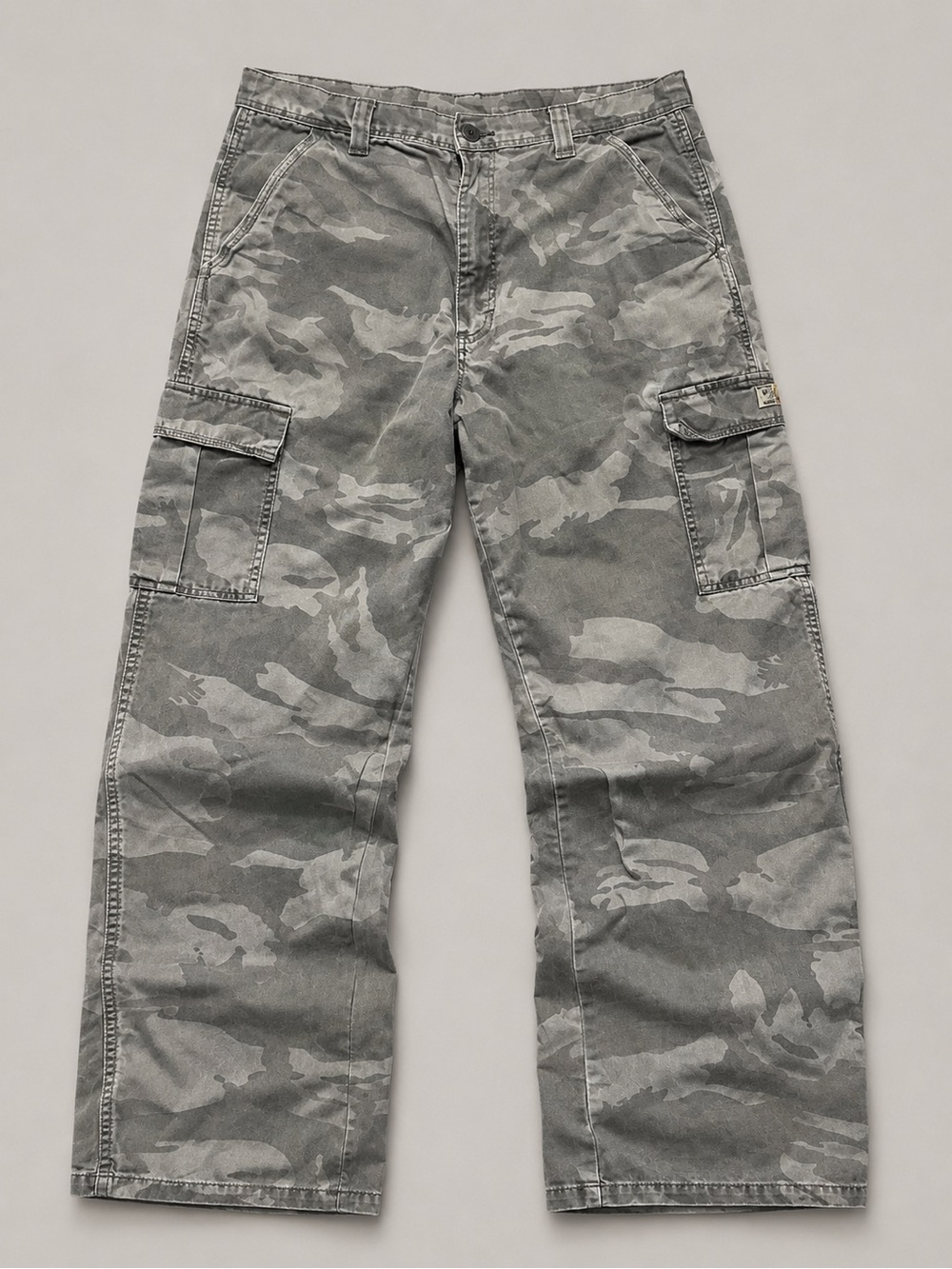 Wrangler Gray Camouflage Cargo Pants